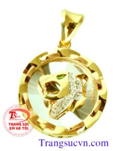 Mặt dây chuyền nam báo